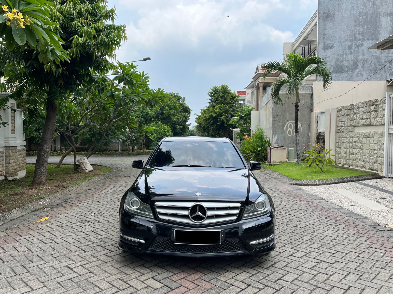 2012 Mercedes Benz C-Class  C 250 AMG AT 2012 Mercedes Benz C-Class  C 250 AMG AT