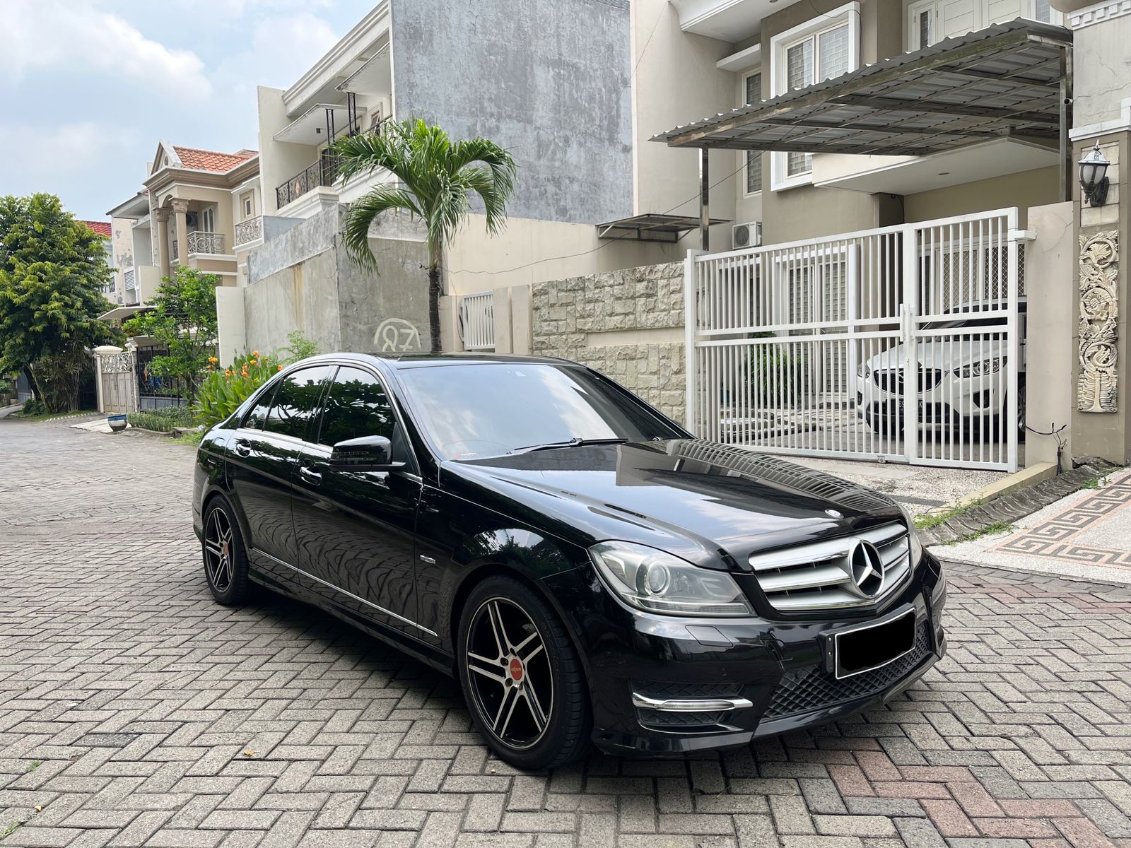 2012 Mercedes Benz C-Class  C 250 AMG AT 2012 Mercedes Benz C-Class  C 250 AMG AT