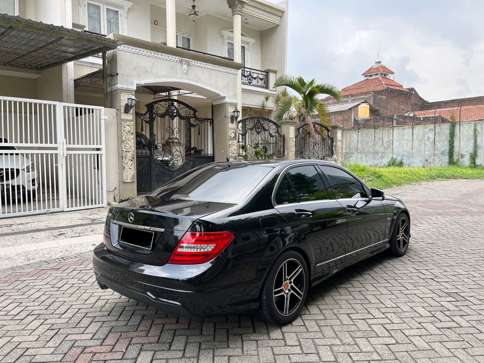 2012 Mercedes Benz C-Class  C 250 AMG AT 2012 Mercedes Benz C-Class  C 250 AMG AT