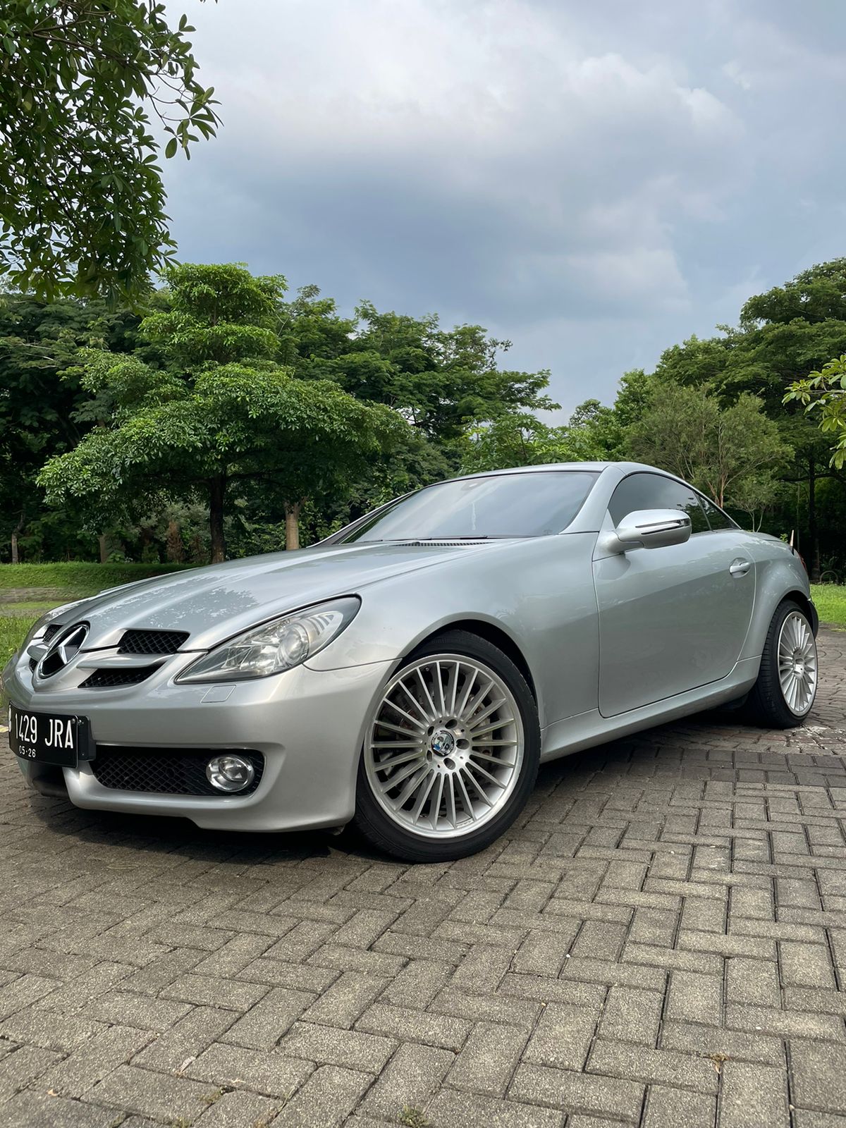 2009 Mercedes Benz SLK-Class 300 Bekas 2009 Mercedes Benz SLK-Class 300 Bekas