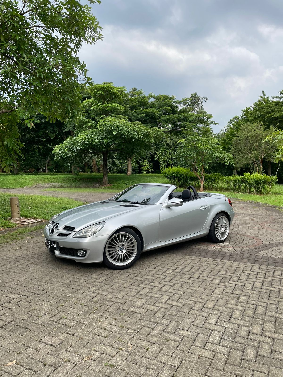 2009 Mercedes Benz SLK-Class 300 2009 Mercedes Benz SLK-Class 300
