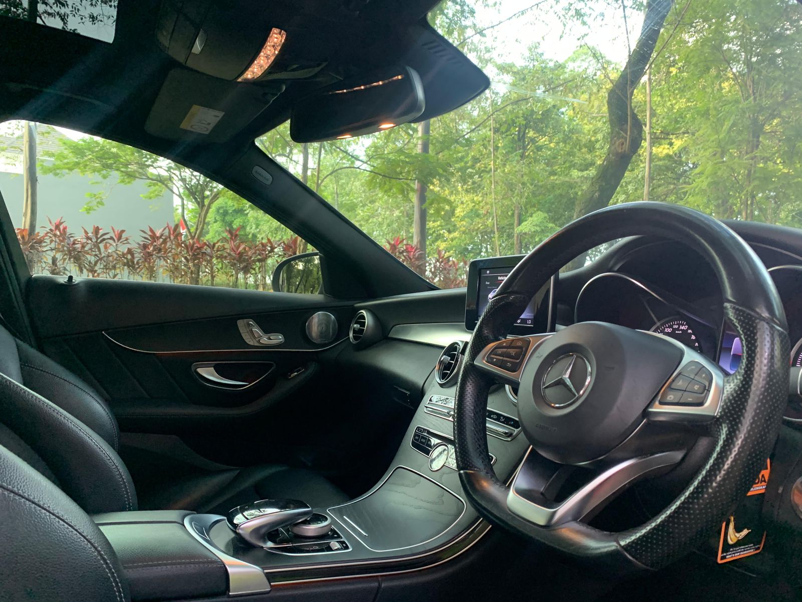 2016 Mercedes Benz C-Class Sedan C 250 AMG 2016 Mercedes Benz C-Class Sedan C 250 AMG