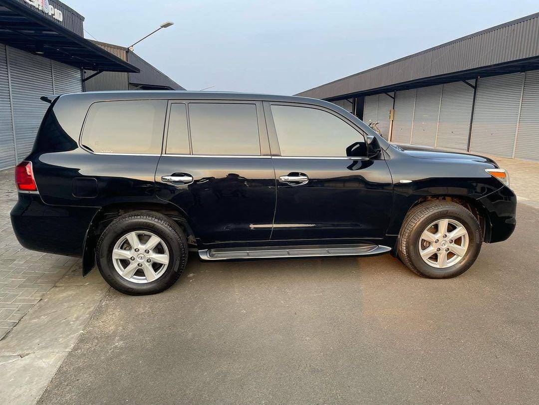 2010 Lexus LX 2010 Lexus LX