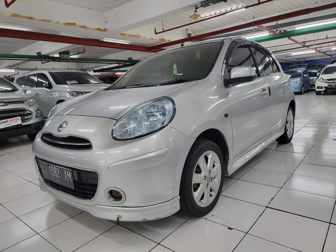 Second Hand 2012 Nissan March Second Hand 2012 Nissan March