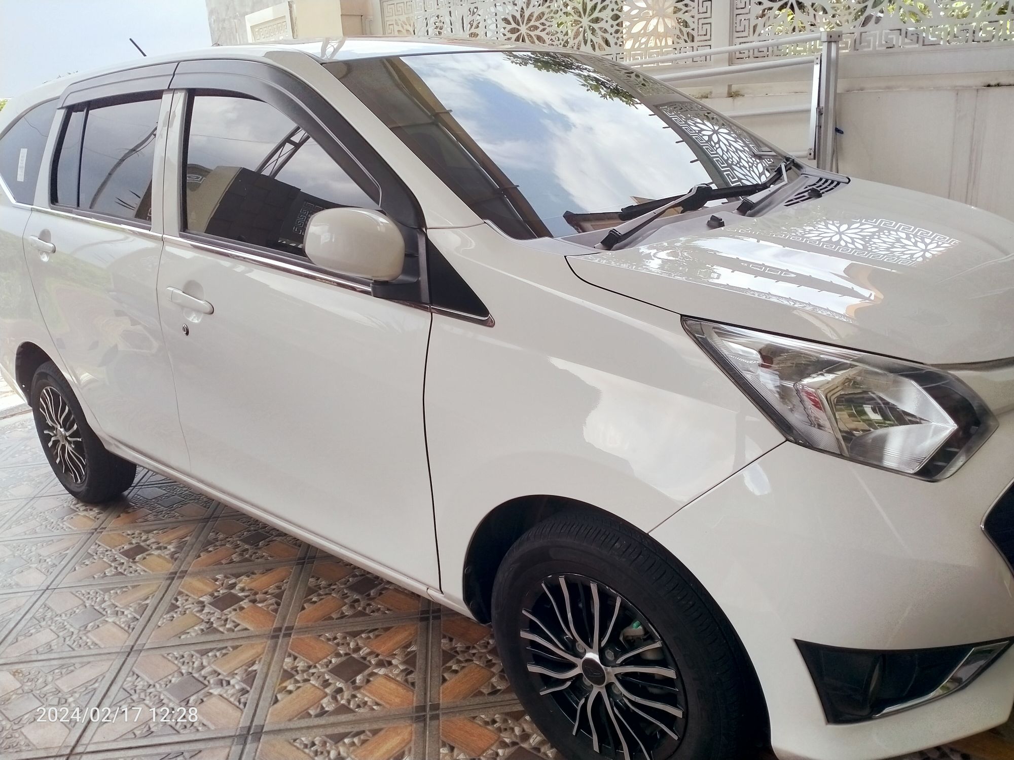 Second Hand 2018 Daihatsu Sigra Second Hand 2018 Daihatsu Sigra