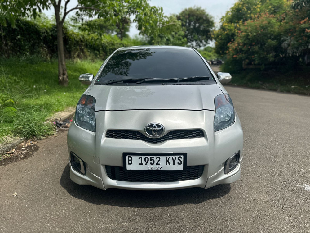 2013 Toyota Yaris 2013 Toyota Yaris