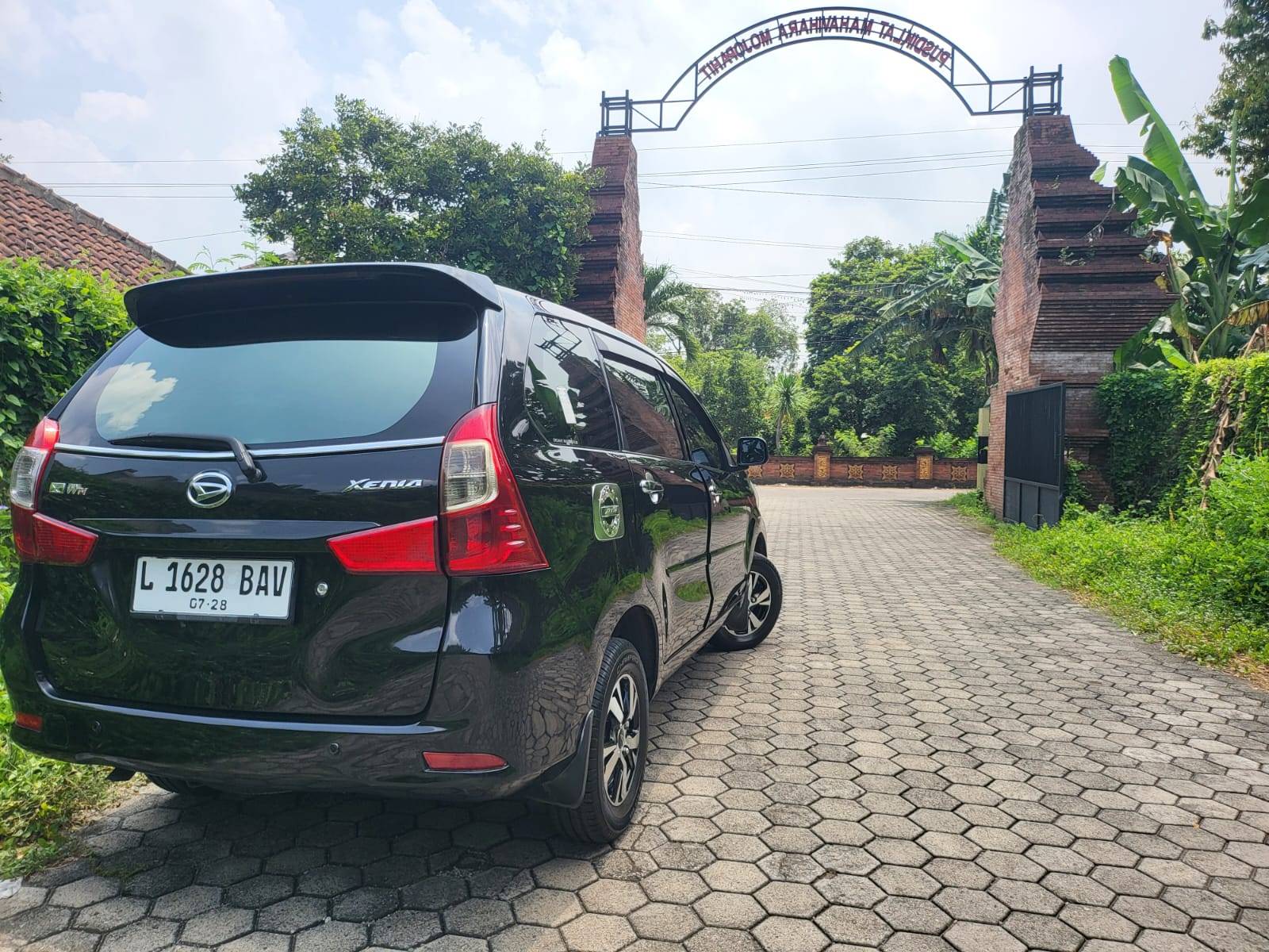 2015 Daihatsu Xenia 2015 Daihatsu Xenia