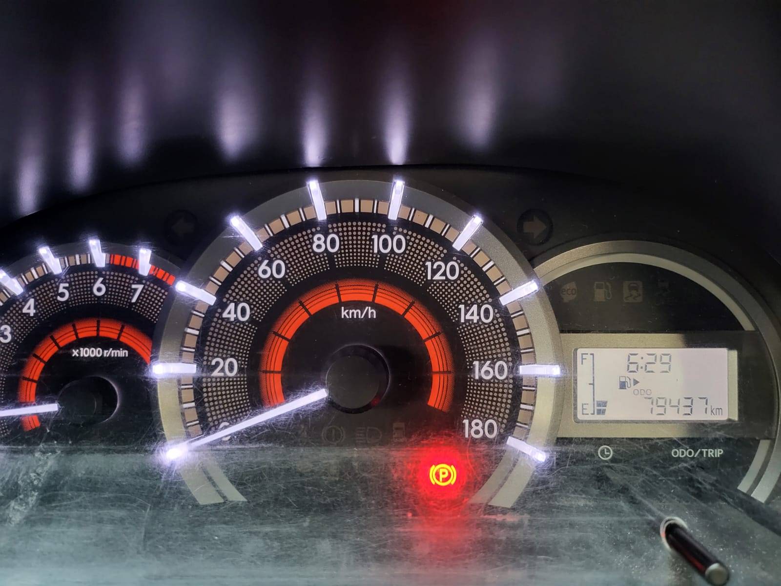 2015 Daihatsu Xenia 2015 Daihatsu Xenia