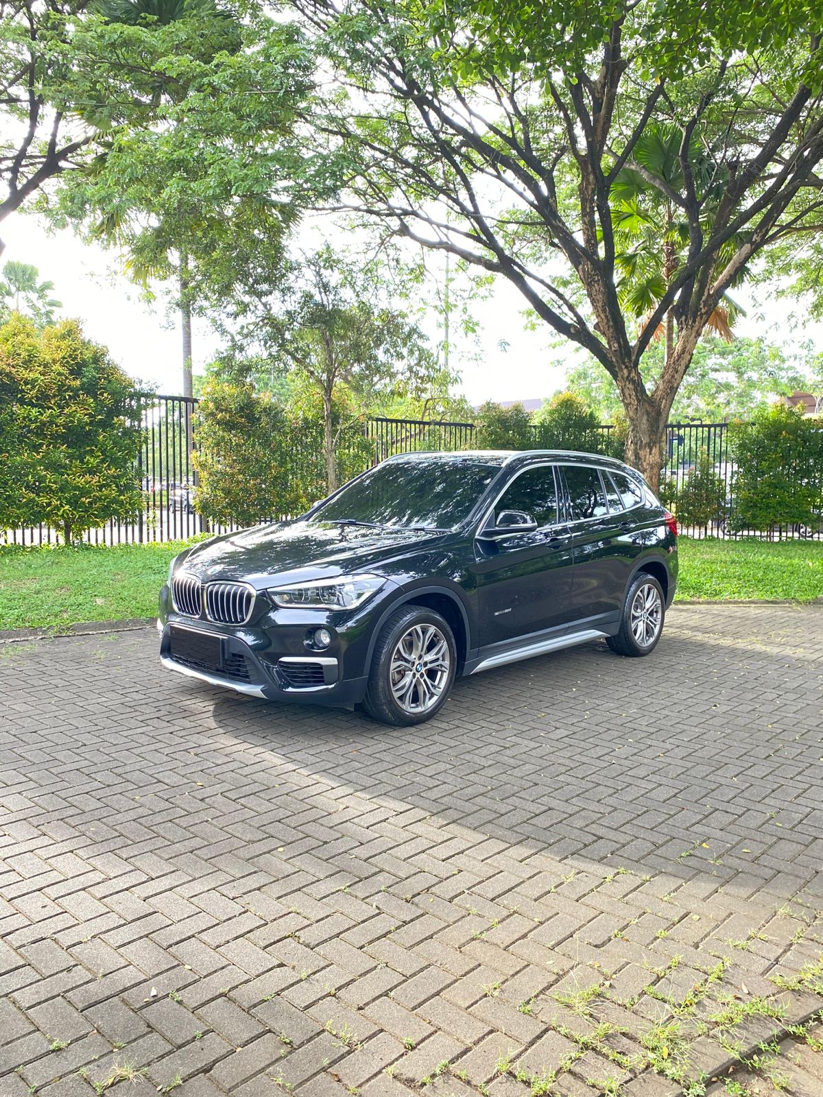 2018 BMW X1  sDrive18i xLine Bekas 2018 BMW X1  sDrive18i xLine Bekas