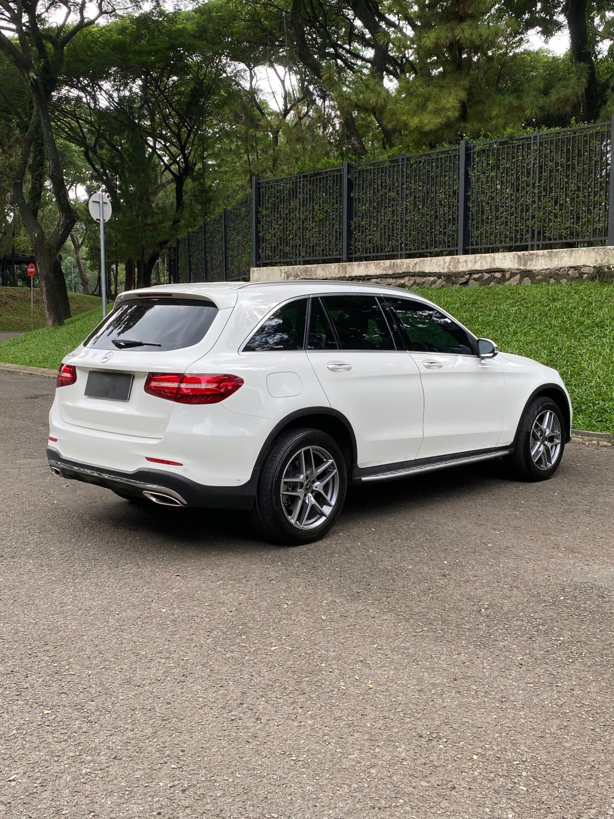 2019 Mercedes Benz GLC-Class 200 AMG Line 2019 Mercedes Benz GLC-Class 200 AMG Line