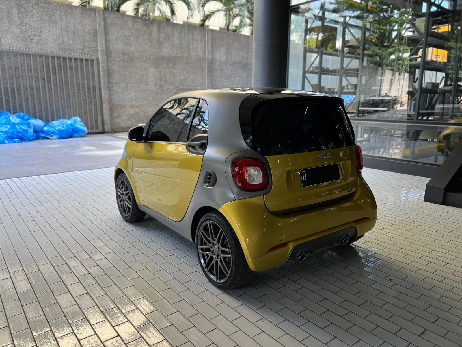 2014 Smart Fortwo BRABUS A/T 2014 Smart Fortwo BRABUS A/T