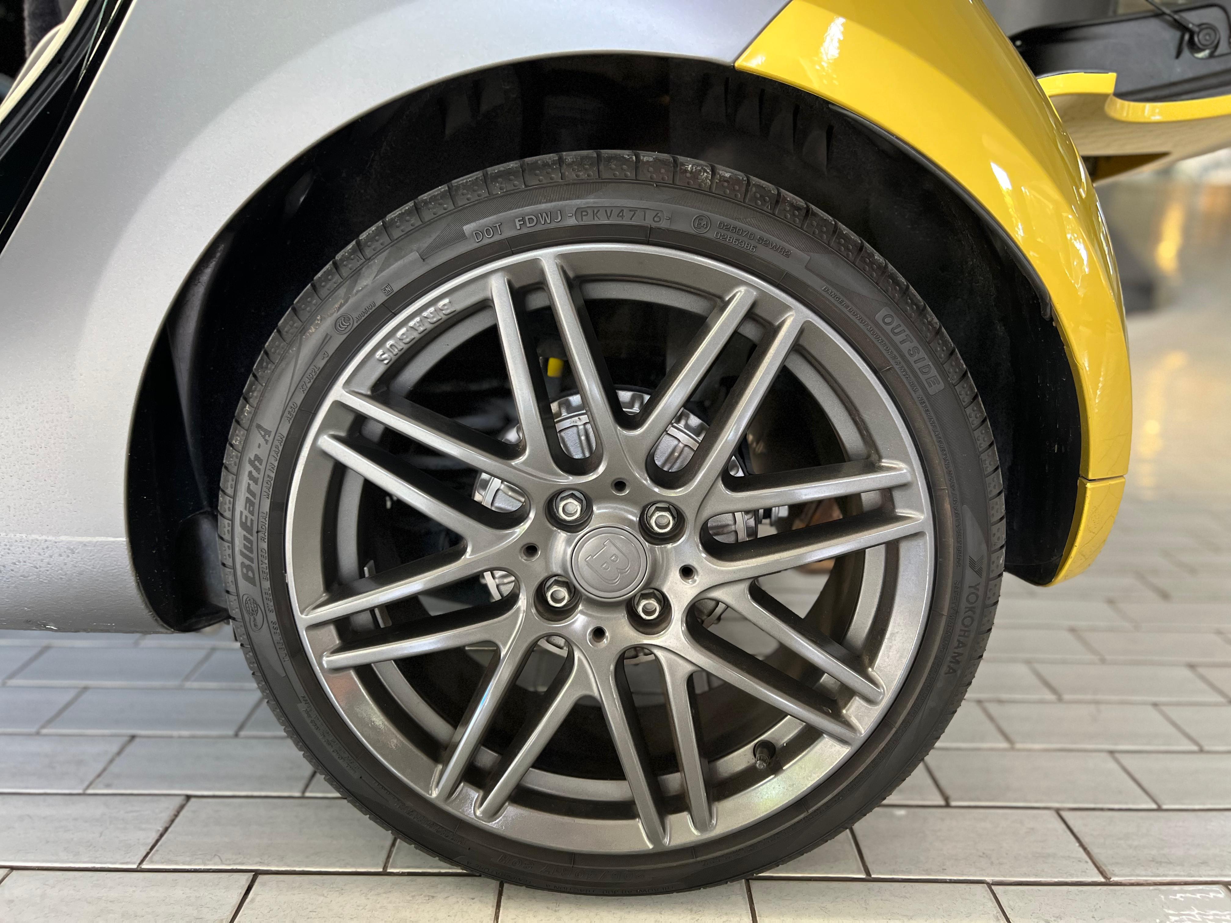 2014 Smart Fortwo BRABUS A/T 2014 Smart Fortwo BRABUS A/T