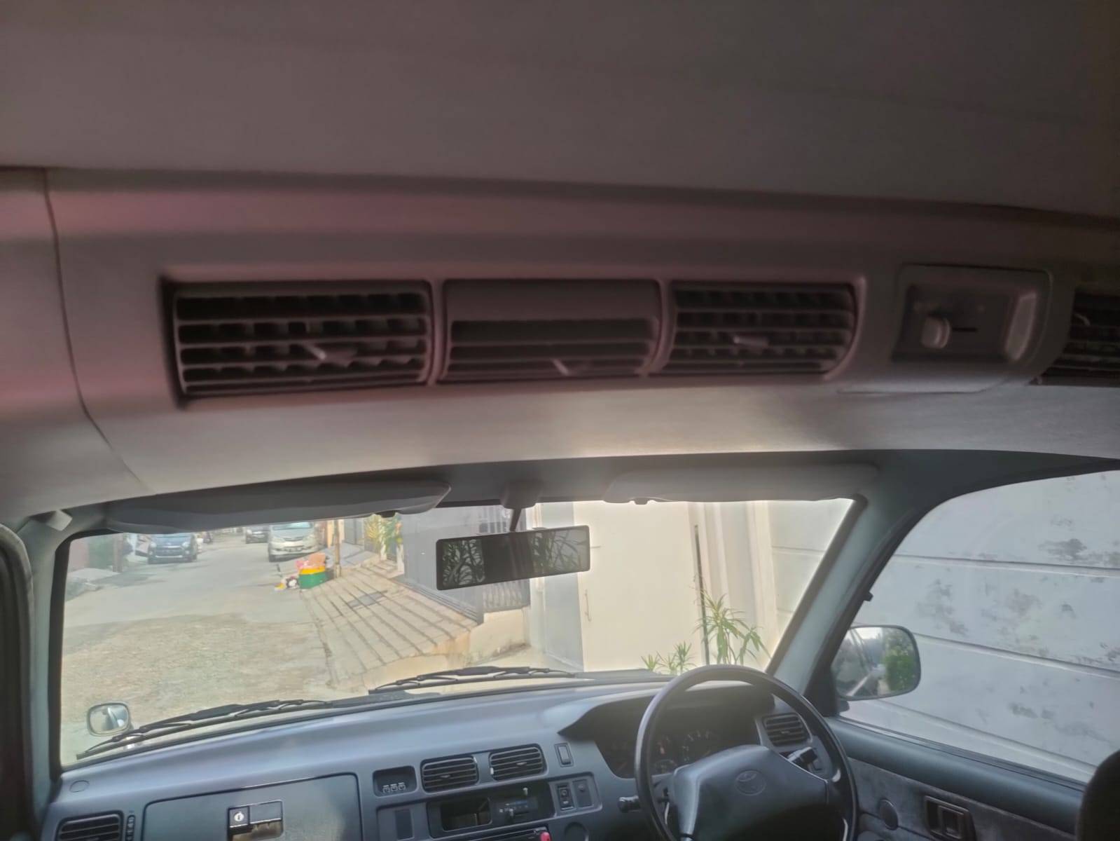 2000 Toyota Kijang 2000 Toyota Kijang