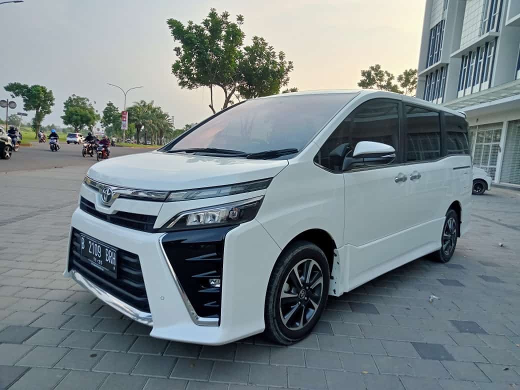 2020 Toyota Voxy Bekas 2020 Toyota Voxy Bekas