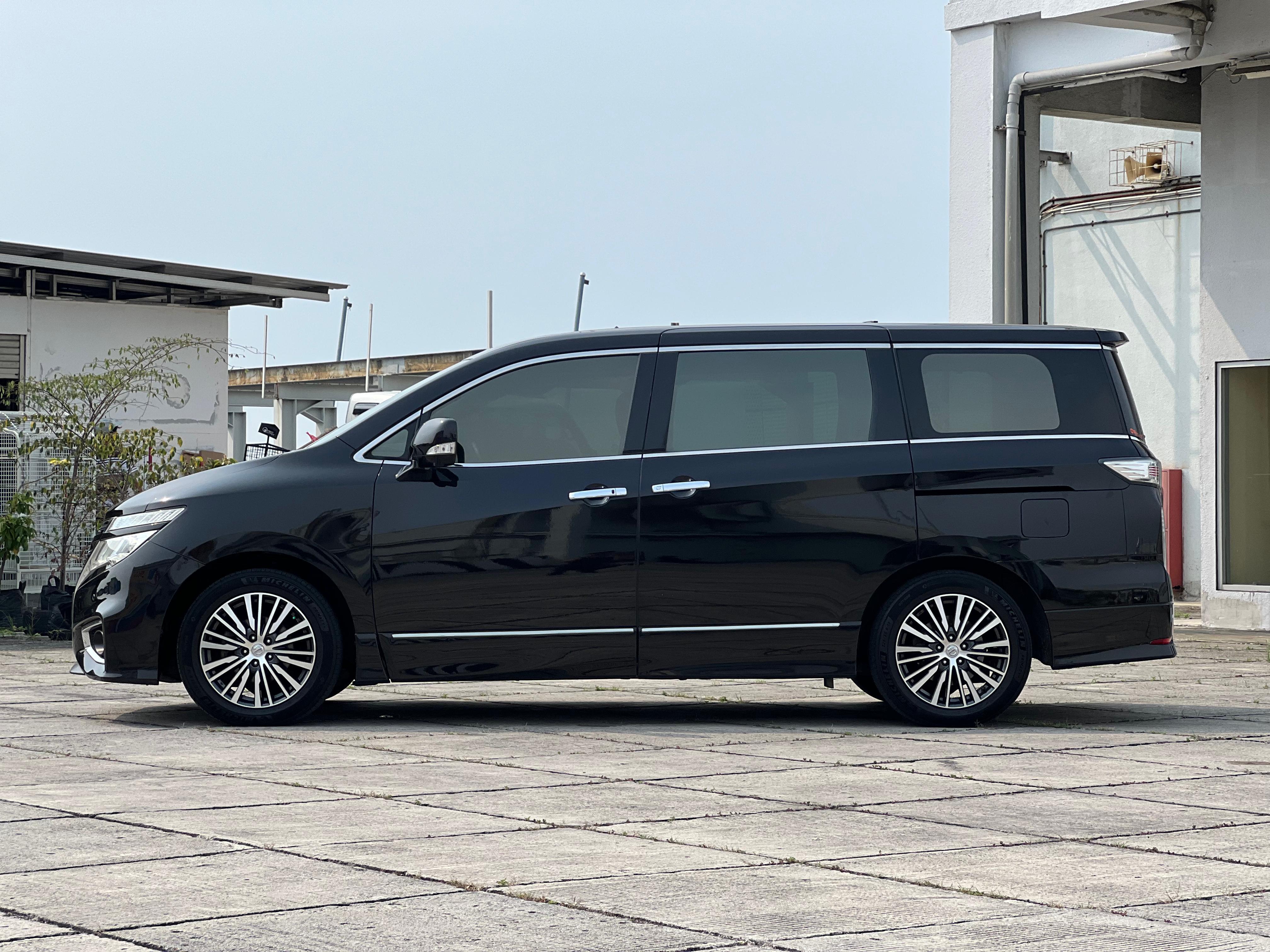 2014 Nissan Elgrand 2014 Nissan Elgrand