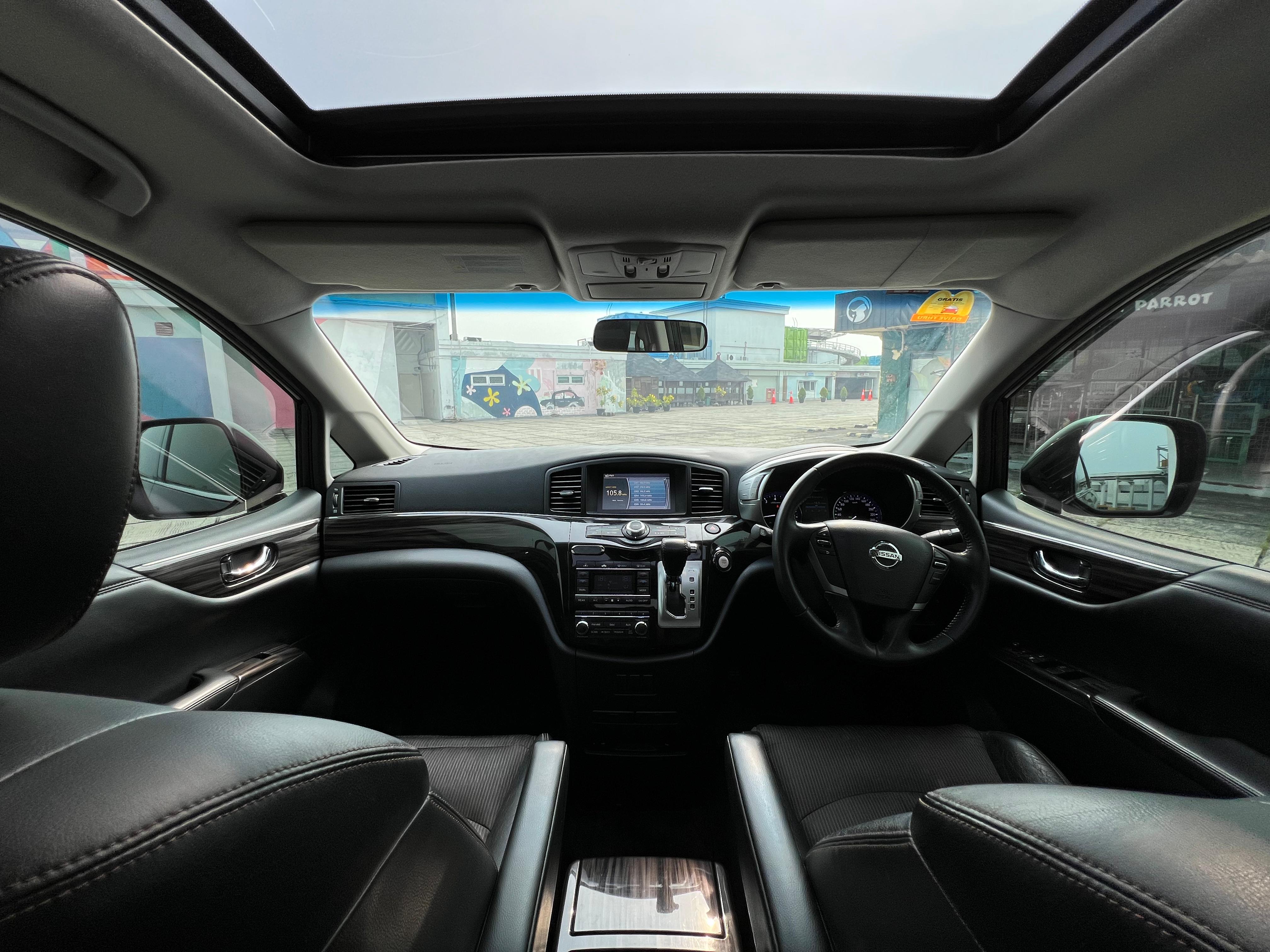 2014 Nissan Elgrand 2014 Nissan Elgrand