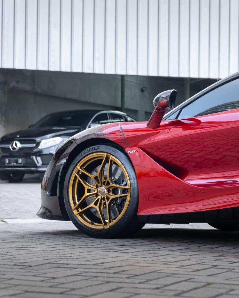 2018 Mclaren 720S 4.0L V8 2018 Mclaren 720S 4.0L V8