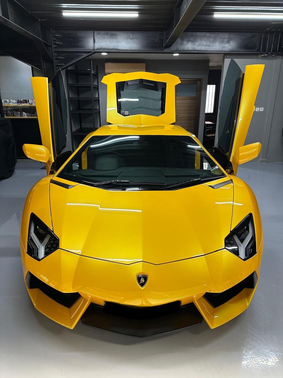 Second Hand 2013 Lamborghini Aventador Lp 700-4 Second Hand 2013 Lamborghini Aventador Lp 700-4