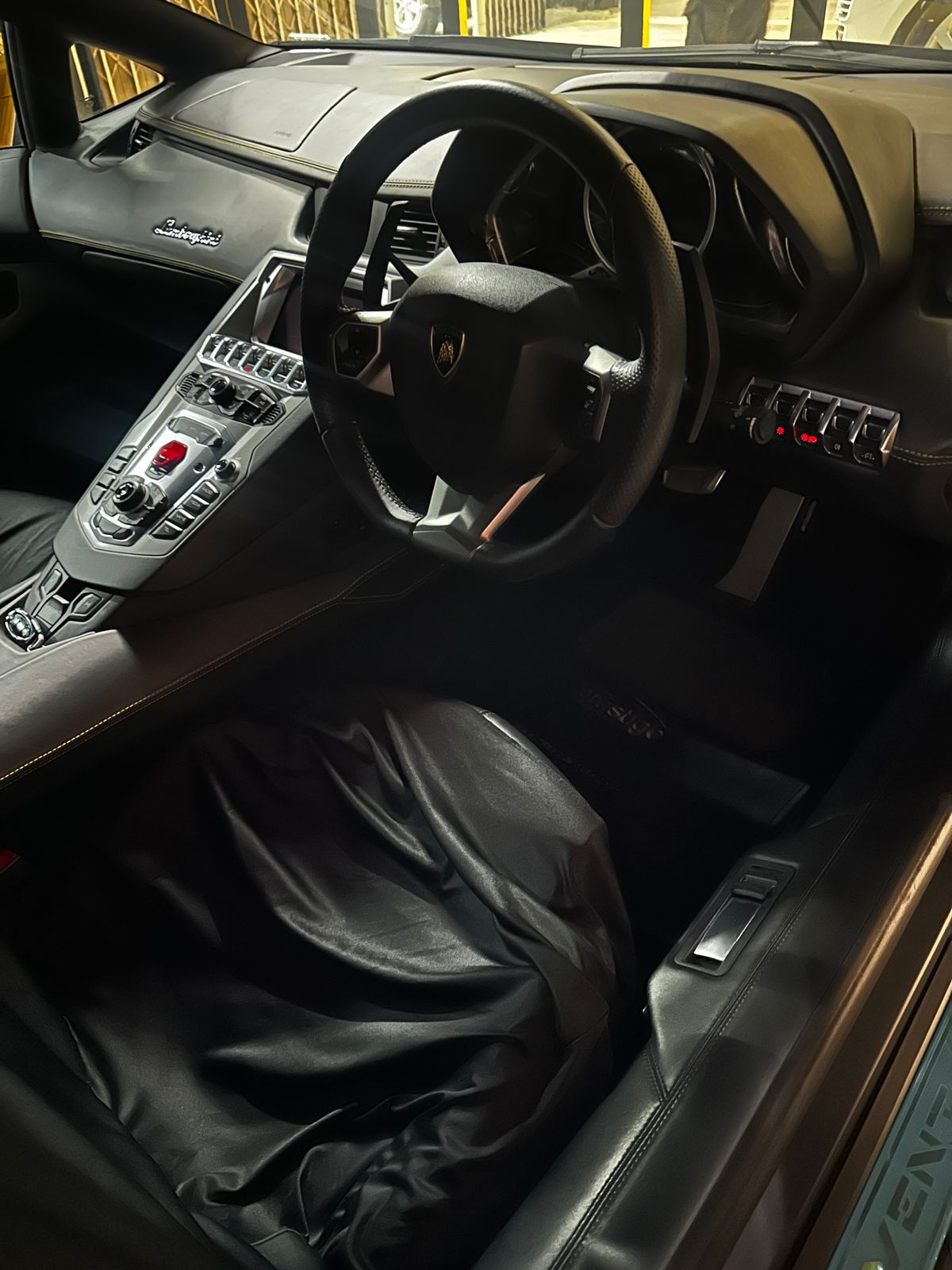 2013 Lamborghini Aventador Lp 700-4 2013 Lamborghini Aventador Lp 700-4