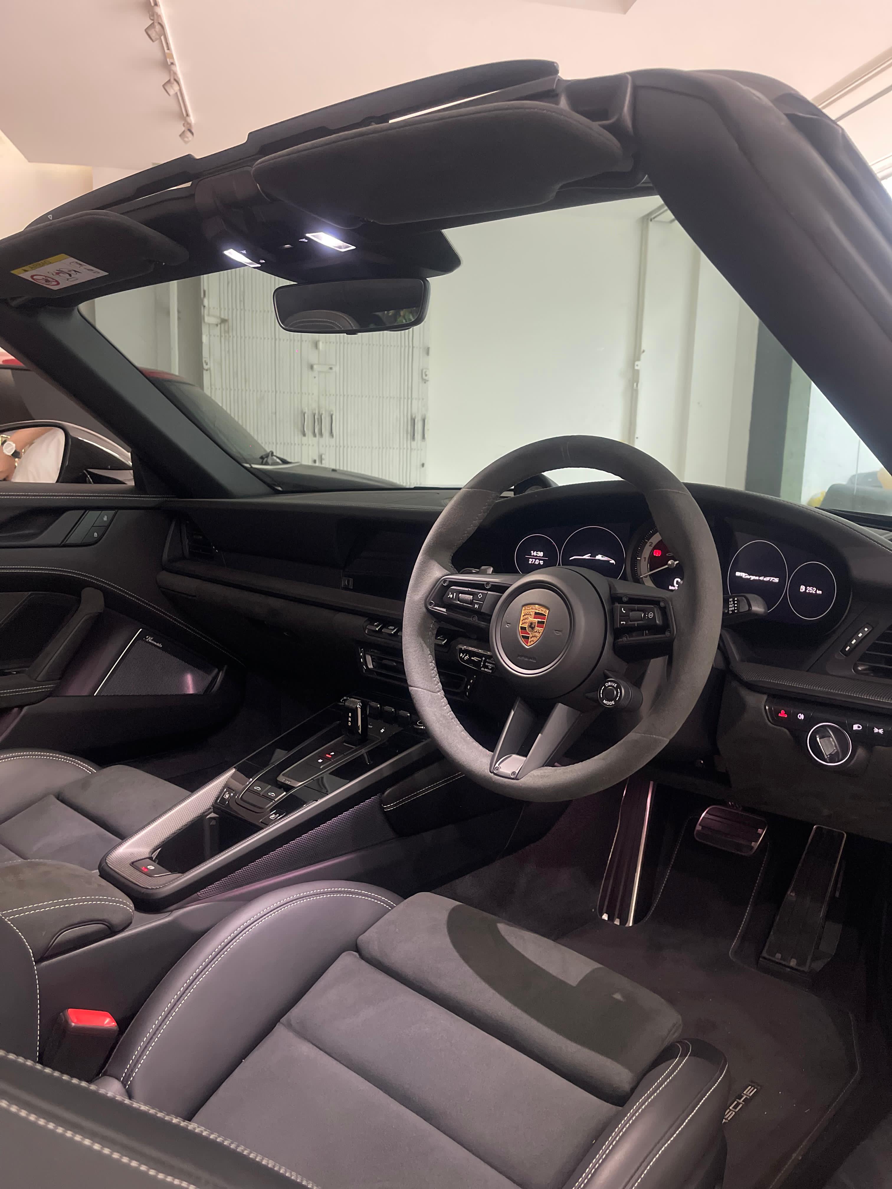 2023 Porsche 911 Carrera 4 GTS Cabriolet PDK 2023 Porsche 911 Carrera 4 GTS Cabriolet PDK