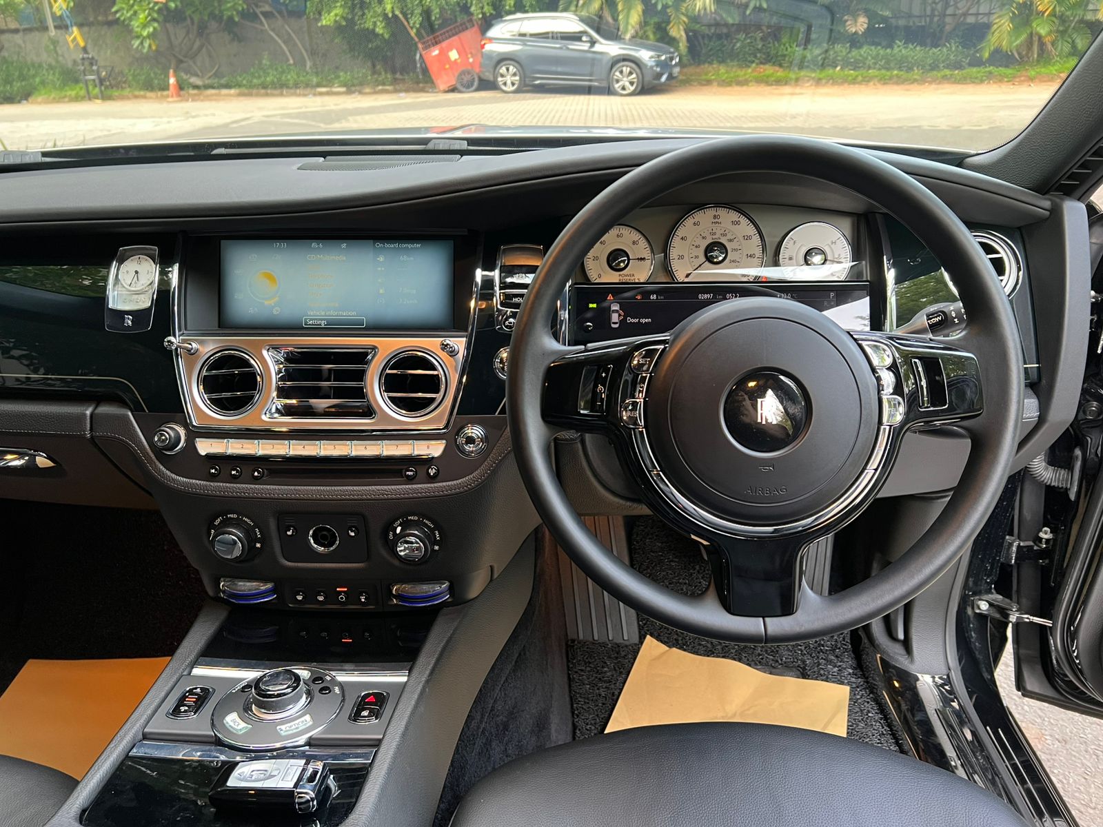 2011 Rolls Royce Ghost 6.6 L 2011 Rolls Royce Ghost 6.6 L