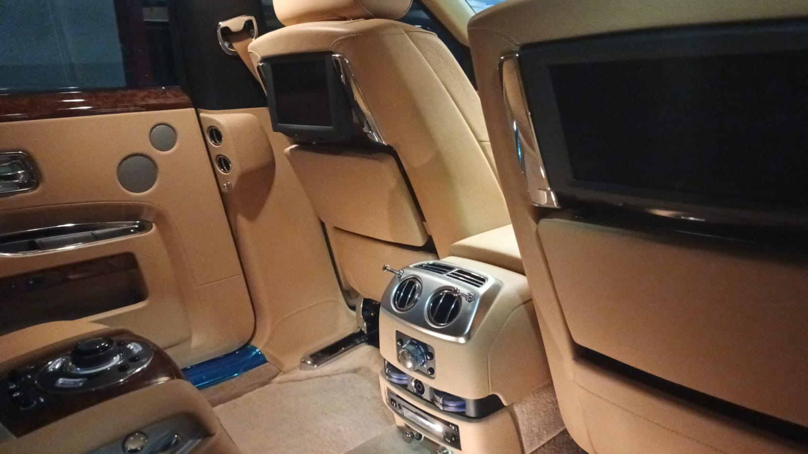 2013 Rolls Royce Ghost 6.6 L 2013 Rolls Royce Ghost 6.6 L