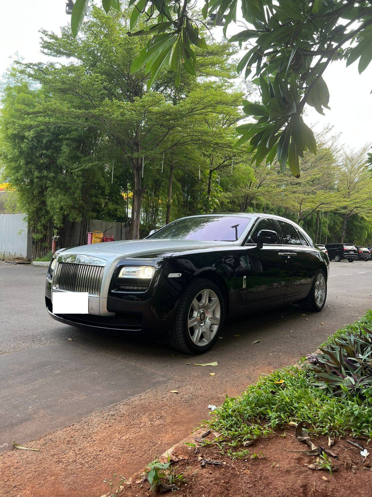 2011 Rolls Royce Ghost 6.6 L 2011 Rolls Royce Ghost 6.6 L