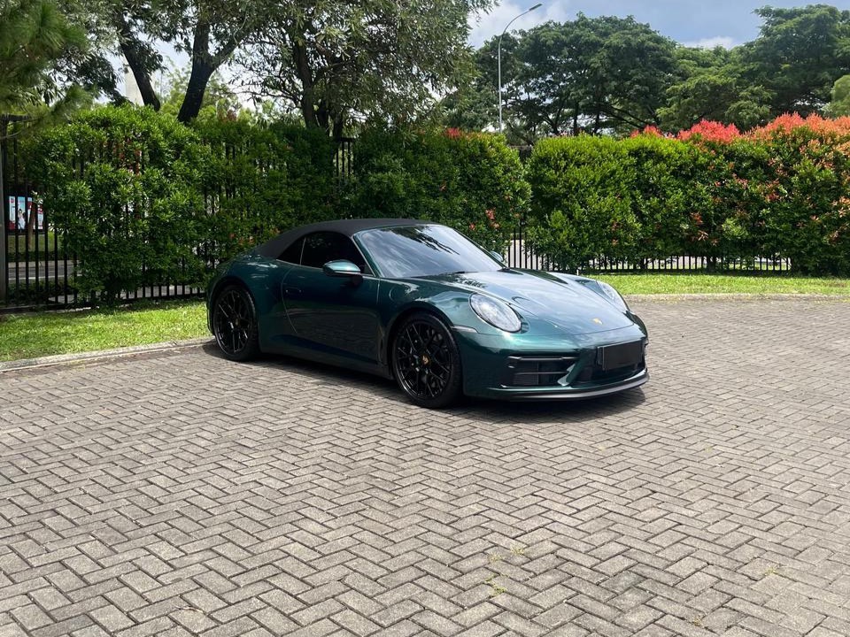 2023 Porsche 911 Carrera 4 GTS Cabriolet PDK 2023 Porsche 911 Carrera 4 GTS Cabriolet PDK