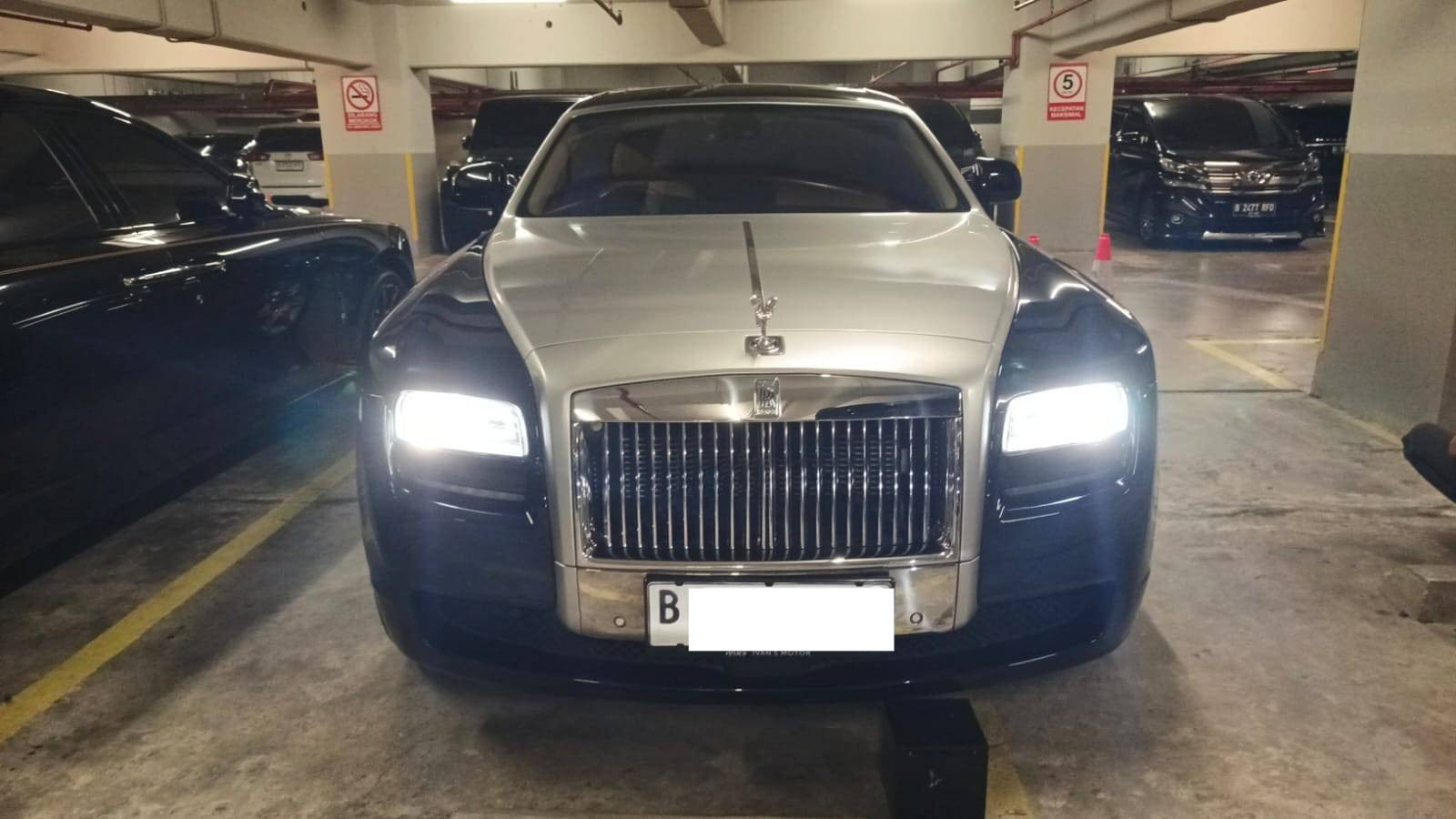 2013 Rolls Royce Ghost 6.6 L Bekas 2013 Rolls Royce Ghost 6.6 L Bekas