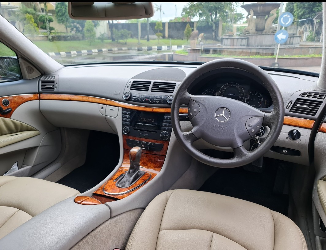 2007 Mercedes Benz E-Class  E240At 2007 Mercedes Benz E-Class  E240At