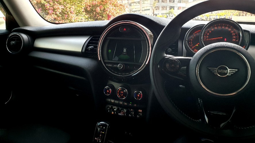 2018 MINI 3 Door 2018 MINI 3 Door