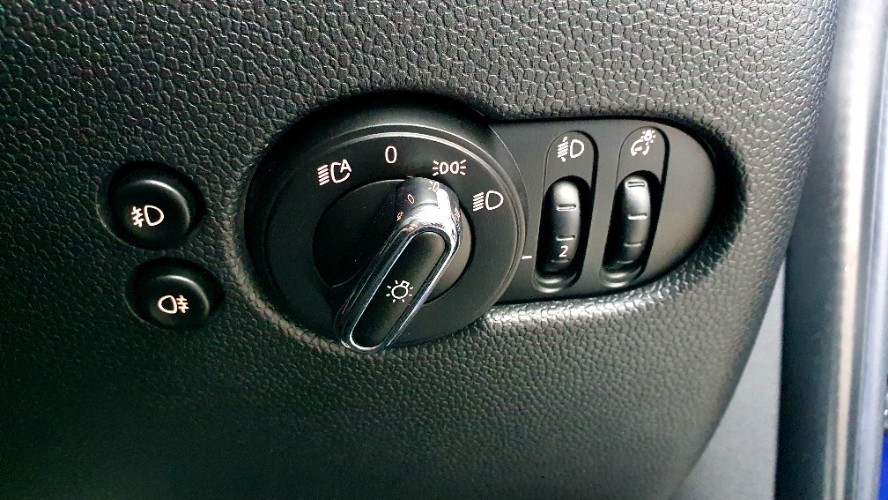 2018 MINI 3 Door 2018 MINI 3 Door