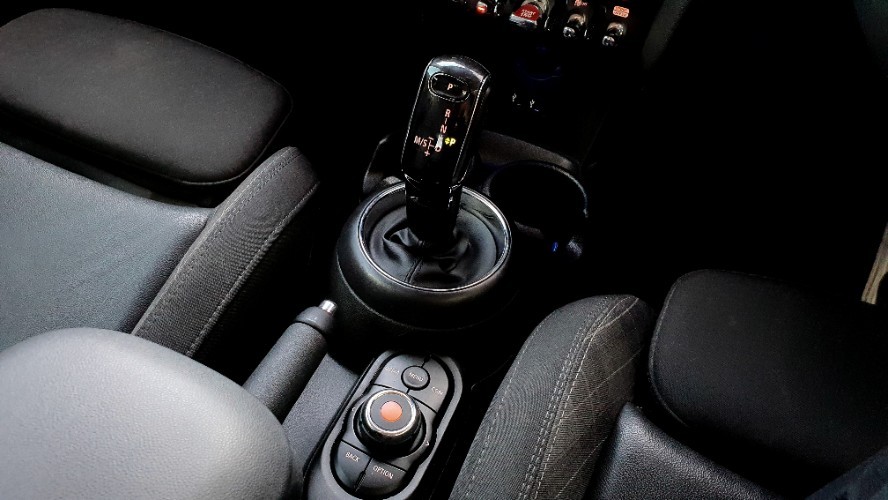 2018 MINI 3 Door 2018 MINI 3 Door