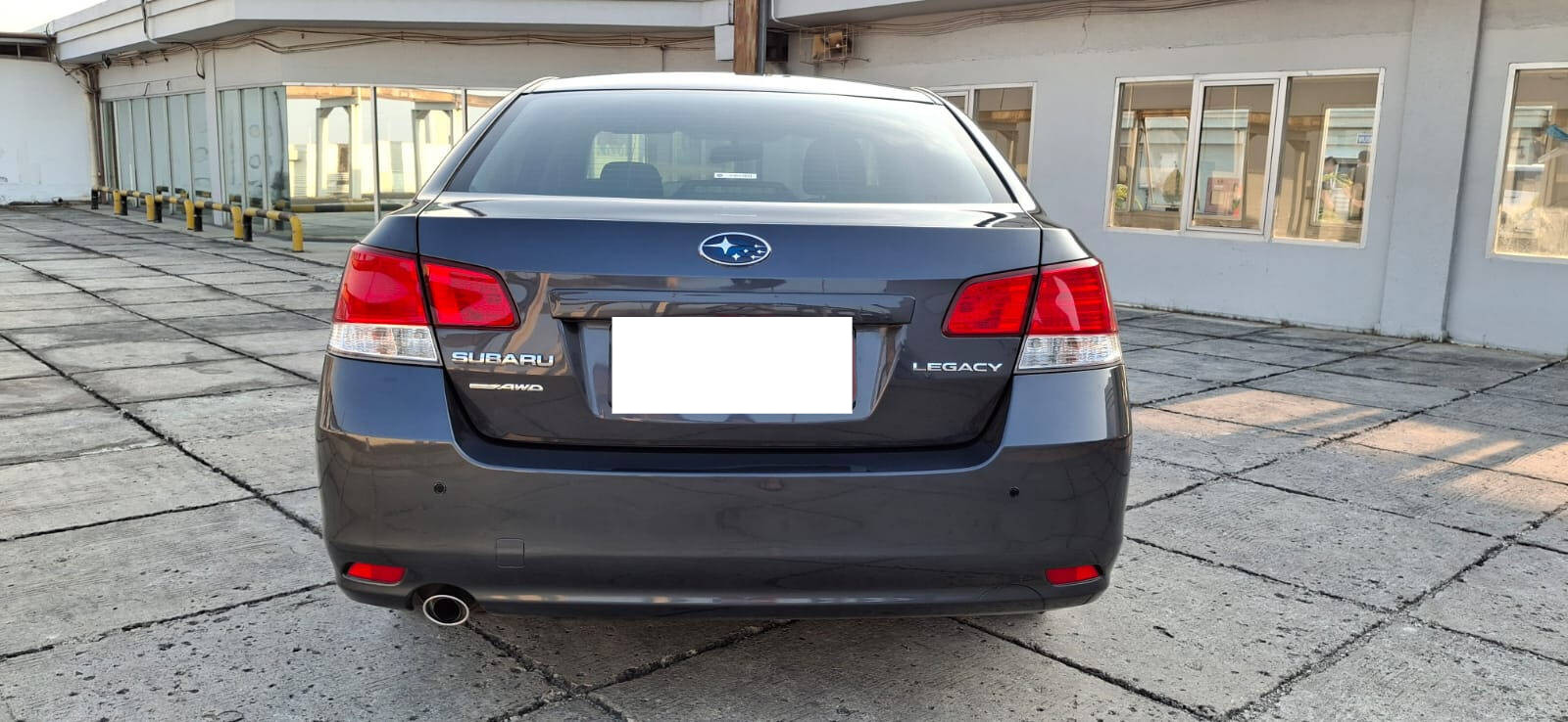 2010 Subaru Legacy 2.0 AWD AT 2010 Subaru Legacy 2.0 AWD AT