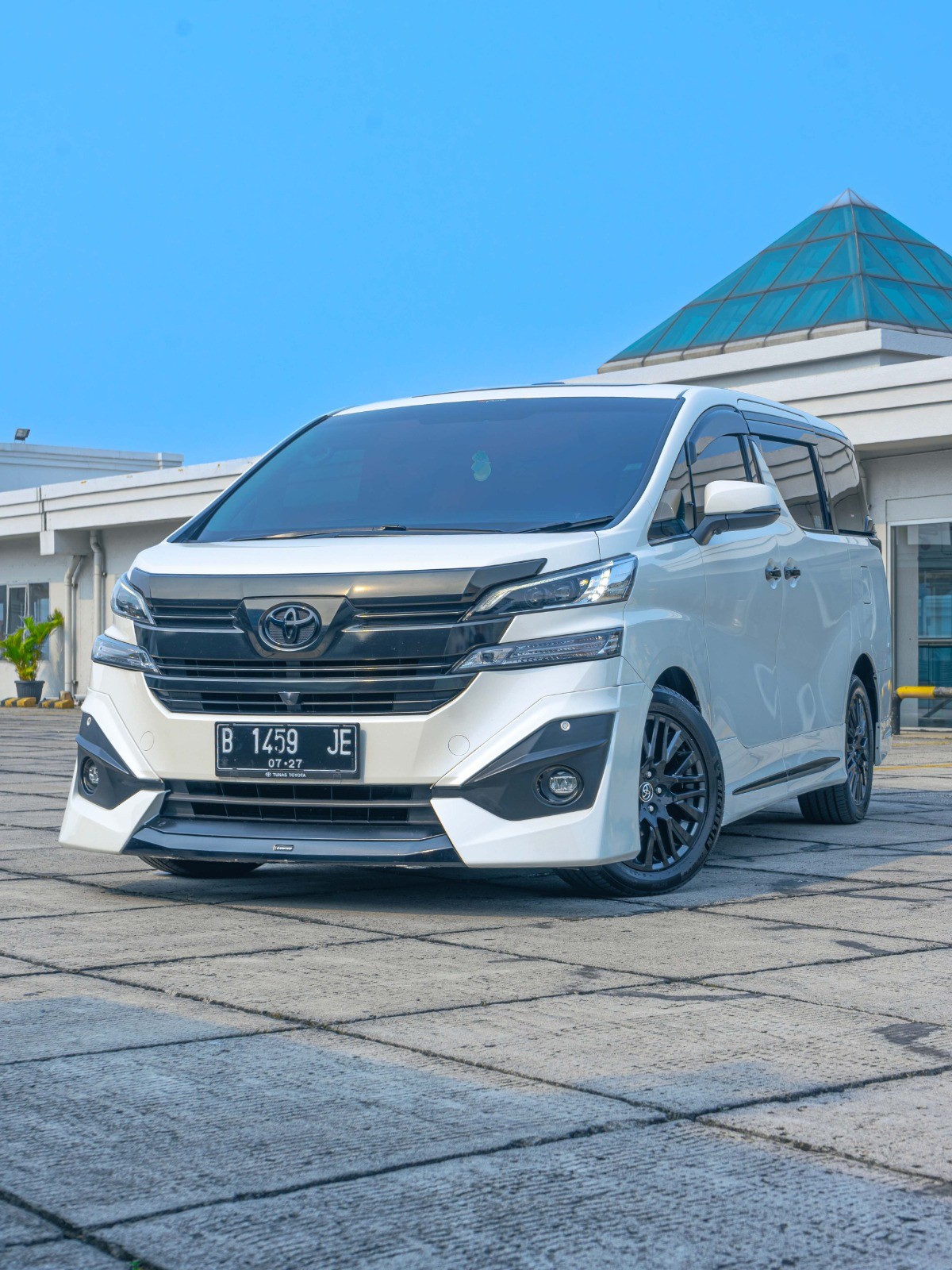 Second Hand 2017 Toyota Vellfire Second Hand 2017 Toyota Vellfire