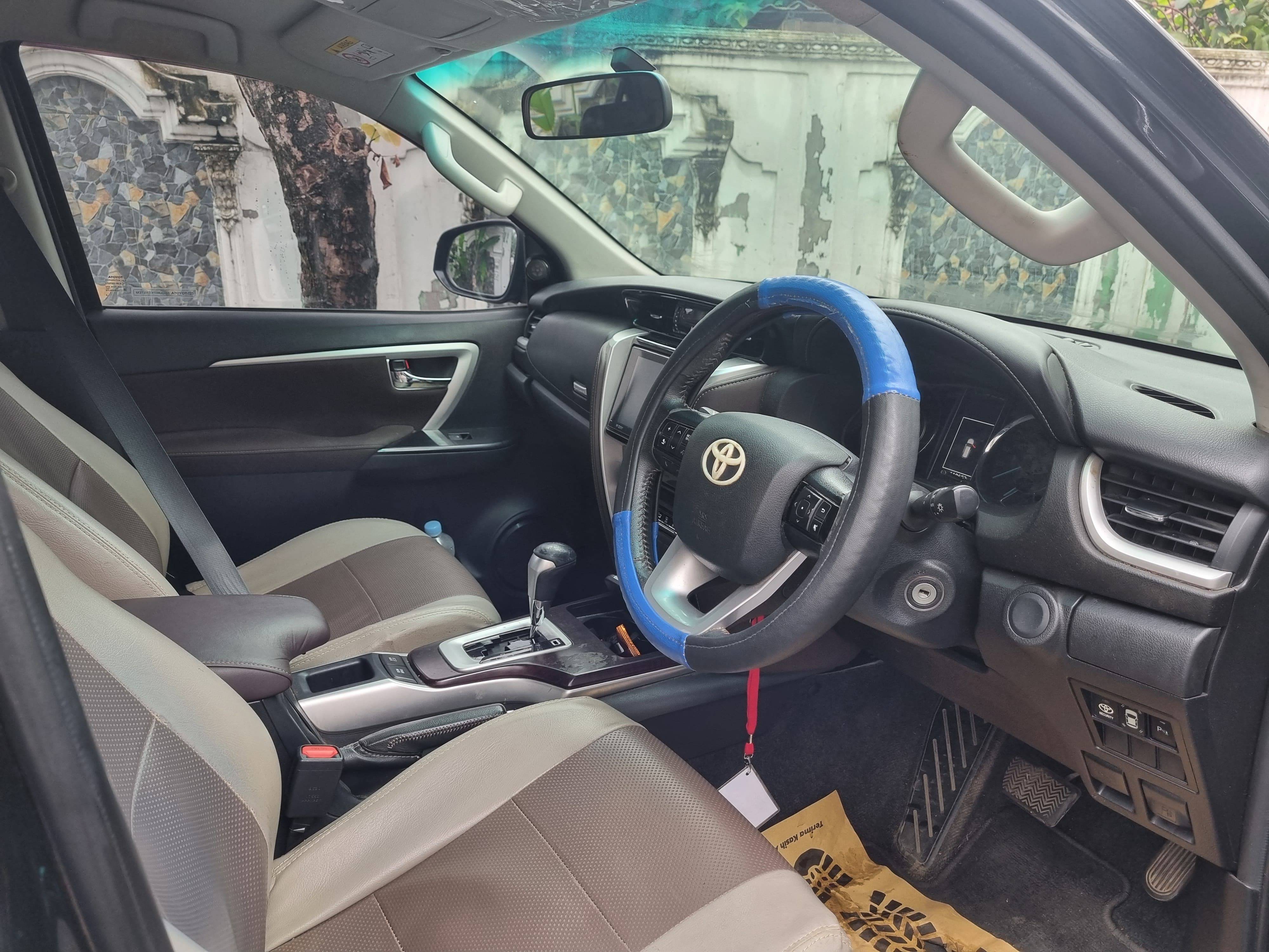 2016 Toyota Fortuner 4X2 G AT DIESEL TRD SPORTIVO 2016 Toyota Fortuner 4X2 G AT DIESEL TRD SPORTIVO