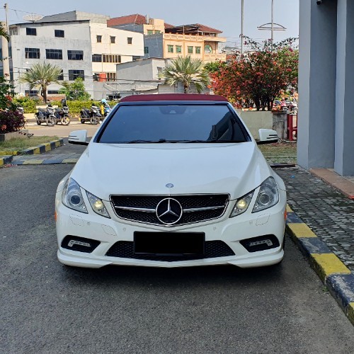 2011 Mercedes Benz E-Class  E 250 Cabriolet Bekas 2011 Mercedes Benz E-Class  E 250 Cabriolet Bekas