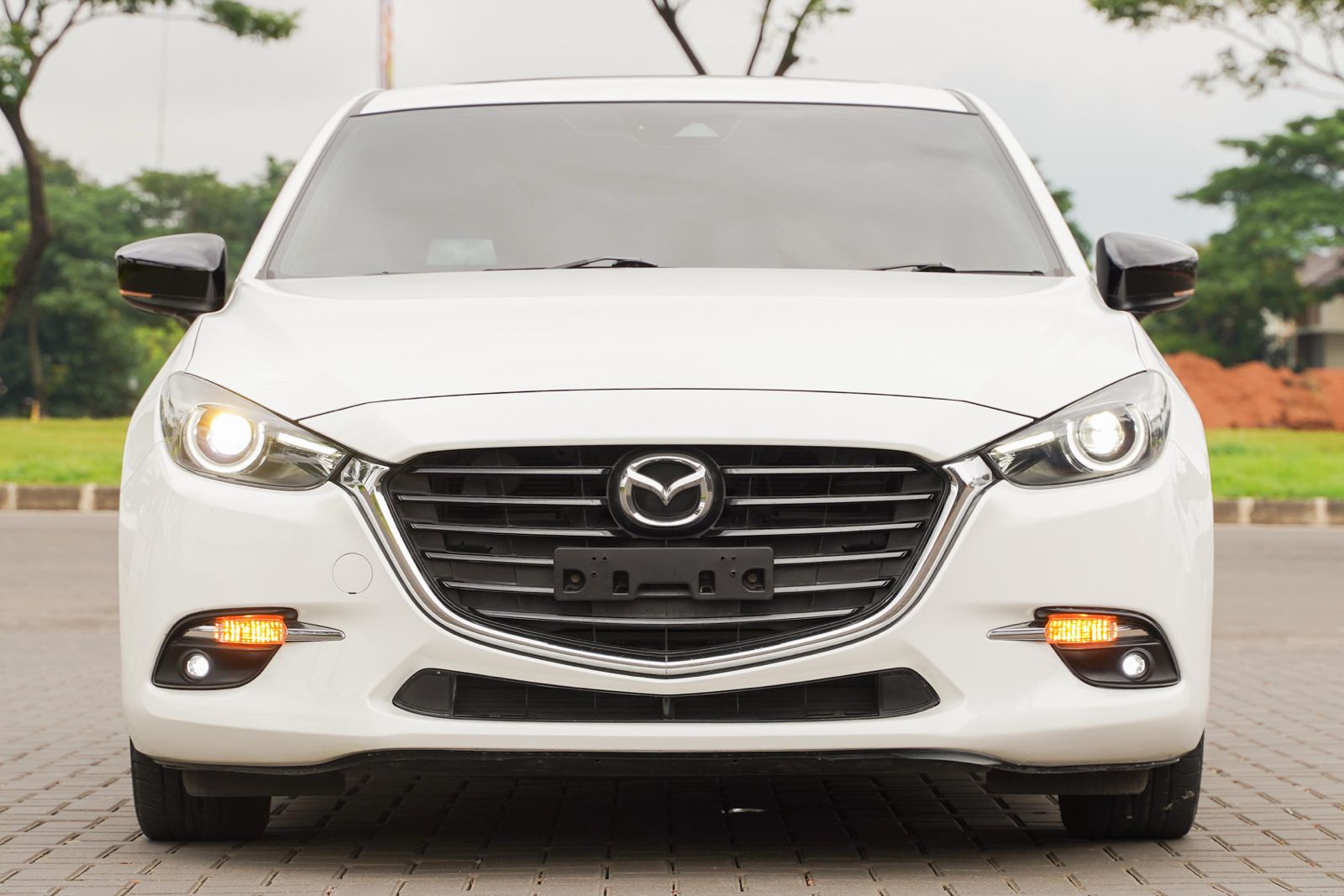 2018 Mazda 3 Hatchback Skyactive-G 2.0 2018 Mazda 3 Hatchback Skyactive-G 2.0