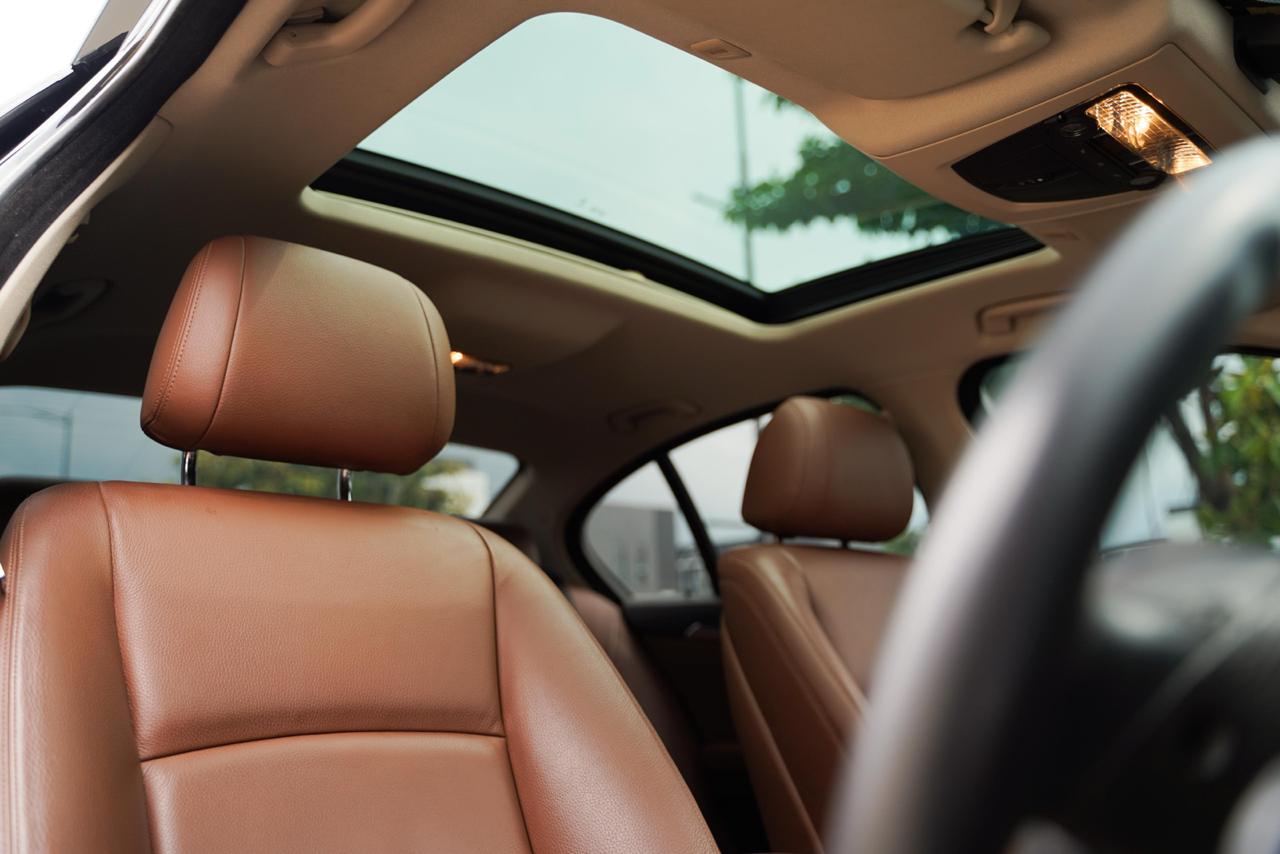 2017 BMW 5 Series Sedan  520i Luxury 2017 BMW 5 Series Sedan  520i Luxury