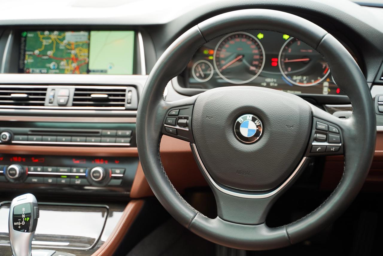 2017 BMW 5 Series Sedan  520i Luxury 2017 BMW 5 Series Sedan  520i Luxury