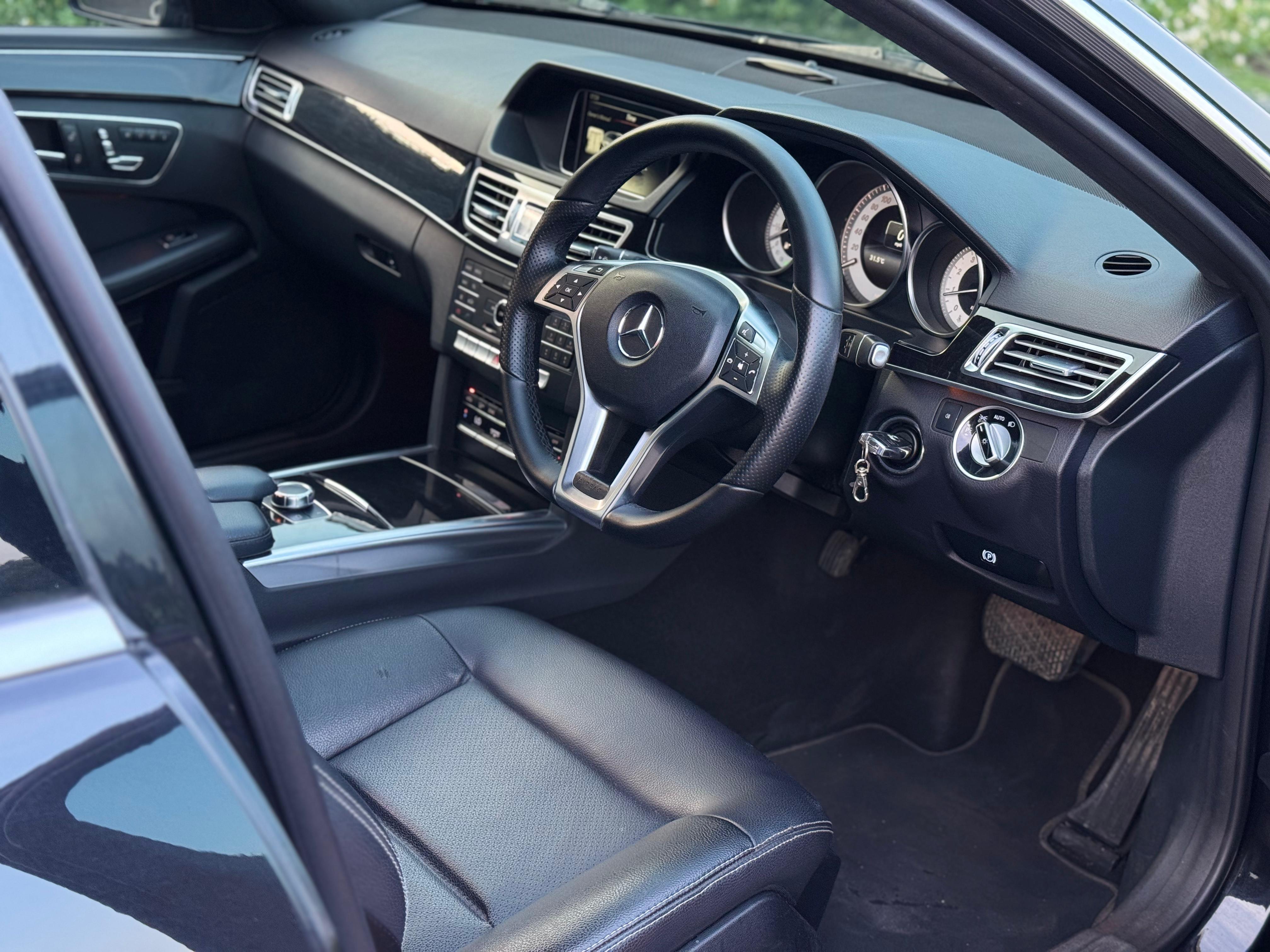 2016 Mercedes Benz E-Class  250 AVG AMG STYLE 2016 Mercedes Benz E-Class  250 AVG AMG STYLE