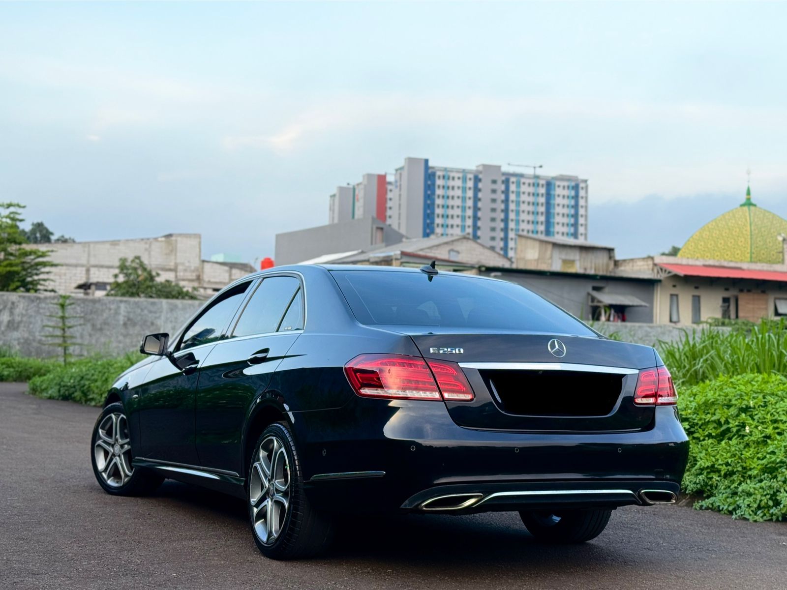 2016 Mercedes Benz E-Class  250 AVG AMG STYLE 2016 Mercedes Benz E-Class  250 AVG AMG STYLE