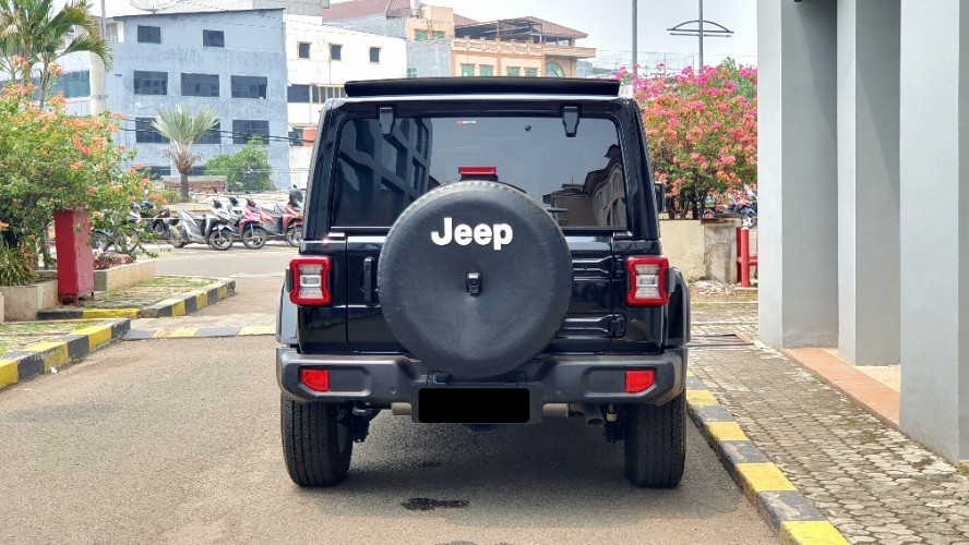 2021 Jeep Wrangler  Sahara 4-Door Unlimited 2021 Jeep Wrangler  Sahara 4-Door Unlimited