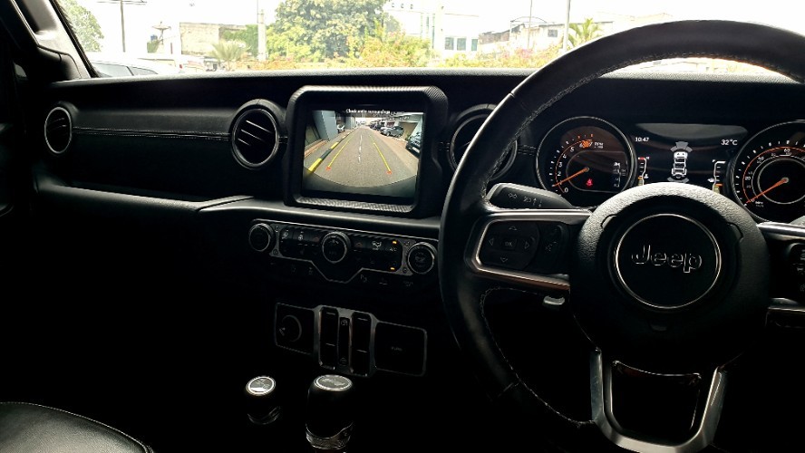 2021 Jeep Wrangler  Sahara 4-Door Unlimited 2021 Jeep Wrangler  Sahara 4-Door Unlimited