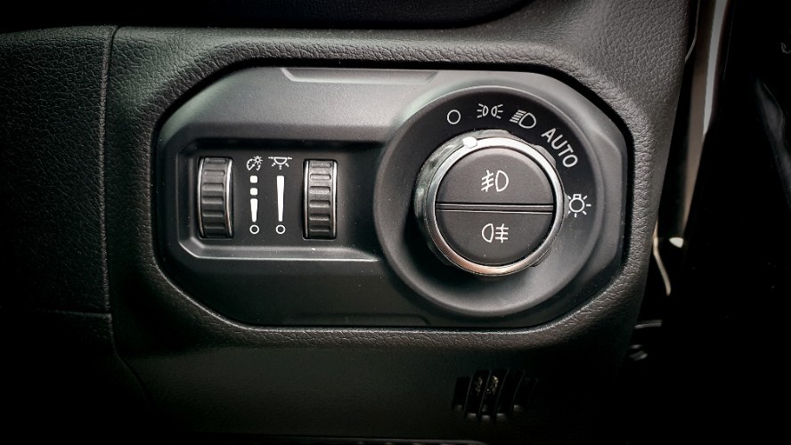 2021 Jeep Wrangler  Sahara 4-Door Unlimited 2021 Jeep Wrangler  Sahara 4-Door Unlimited