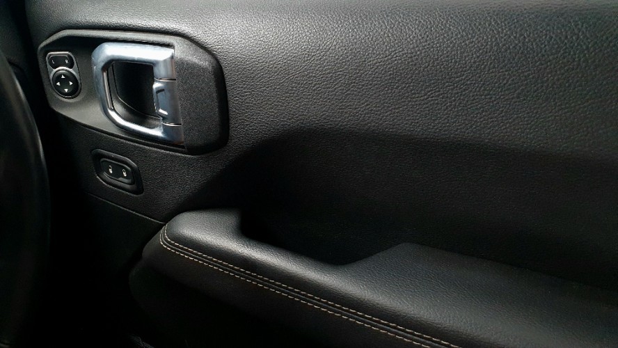 2021 Jeep Wrangler  Sahara 4-Door Unlimited 2021 Jeep Wrangler  Sahara 4-Door Unlimited