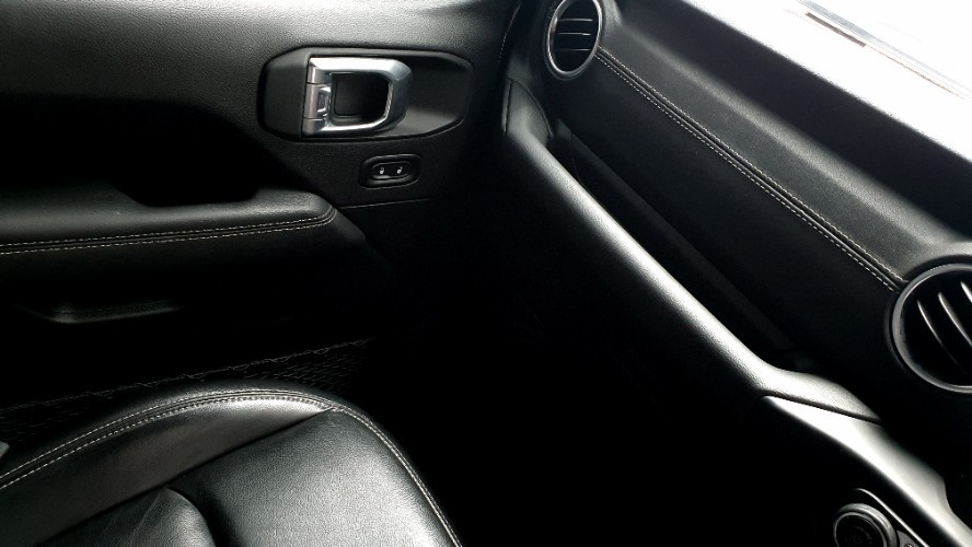 2021 Jeep Wrangler  Sahara 4-Door Unlimited 2021 Jeep Wrangler  Sahara 4-Door Unlimited