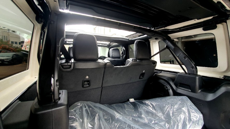 2021 Jeep Wrangler  Sahara 4-Door Unlimited 2021 Jeep Wrangler  Sahara 4-Door Unlimited