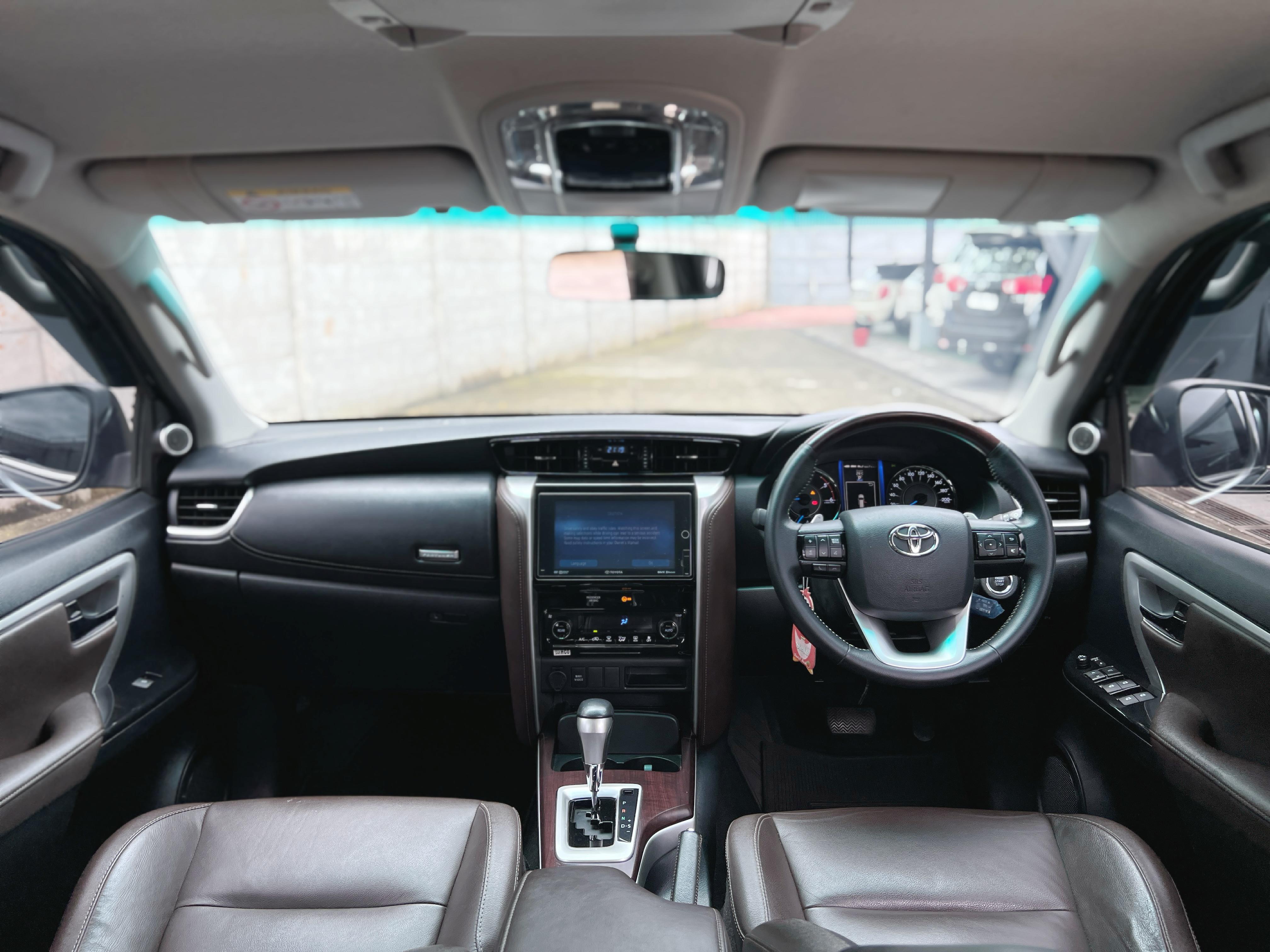 2018 Toyota Fortuner 2.4 VRZ AT 2018 Toyota Fortuner 2.4 VRZ AT