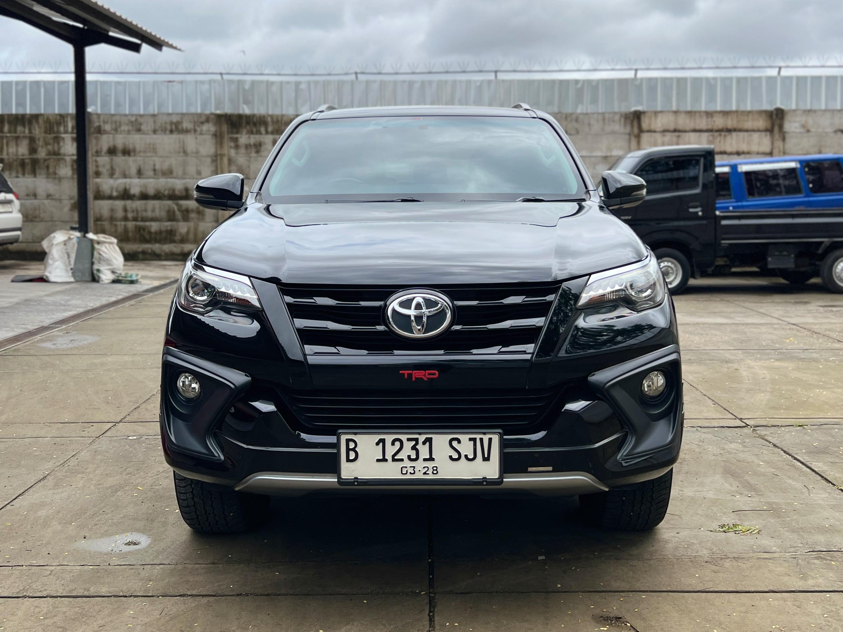 2018 Toyota Fortuner 2.4 VRZ AT 2018 Toyota Fortuner 2.4 VRZ AT